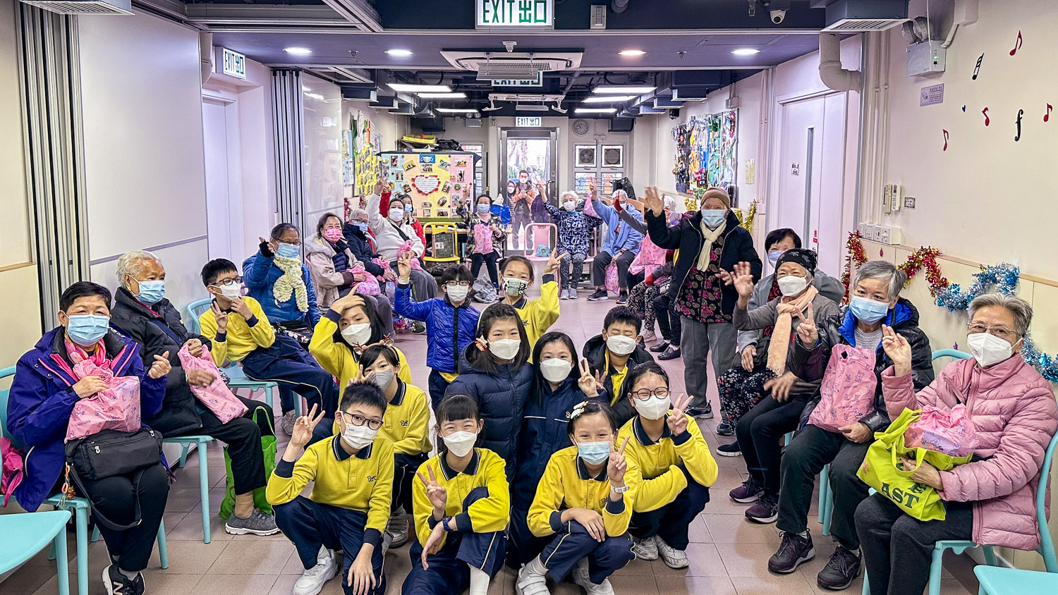 20230116084042133859648179 有心人探訪長者