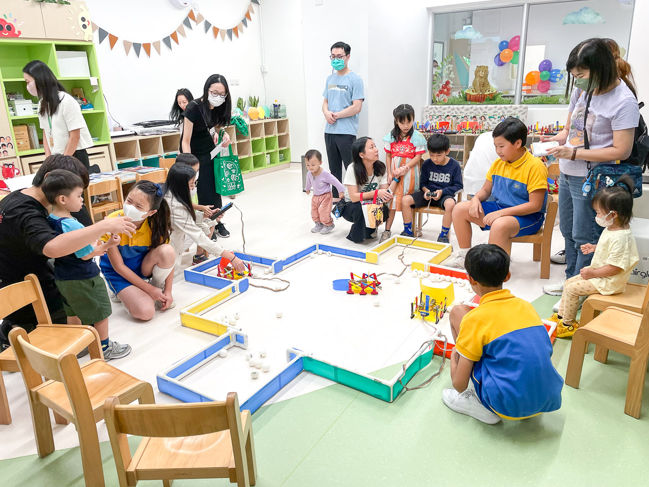 進行攤位遊戲活動